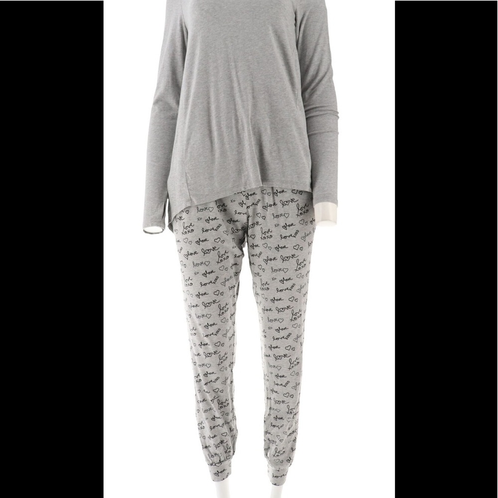 AnyBody Loungewear Cozy Knit Gray Pajamas Set